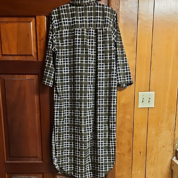 Button-Front Plaid Long Shirt Dress - Picture 5 of 6